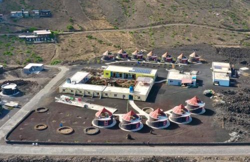 Sao Filipe Hotel | Casa Marisa 2.0: Pet-Friendly Retreat with Breakfast Included