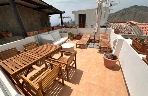 Forza d'Agro House | Family-Friendly Getaway at Casa Mark with Top Reviews