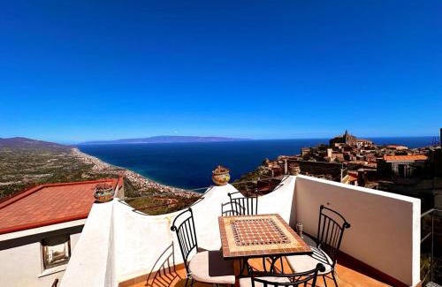 Forza d'Agro House | Family-Friendly Getaway at Casa Mark with Top Reviews