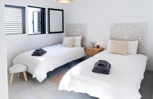 Los Pocillos Villa | Oceanfront Family Retreat at Casa MARLENA Awaits You