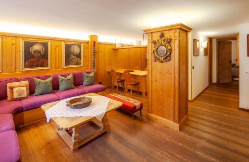 Cortina d'Ampezzo Apartment | Discover Casa Marmorata: 10/10 Pet-Friendly Retreat