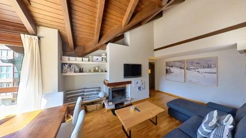 Escarrilla Apartment | Discover Casa Marmotte: Family-Friendly Retreat in the Pyrenees
