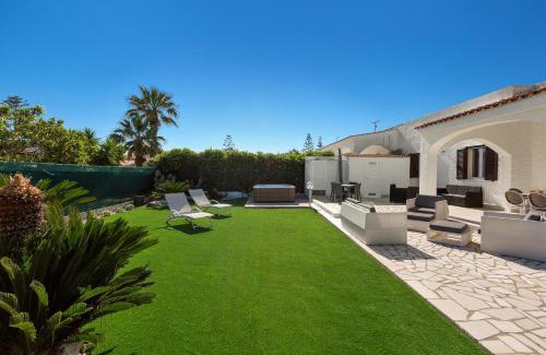 Villanova House | Discover Casa Martina: Family & Pet-Friendly Retreat