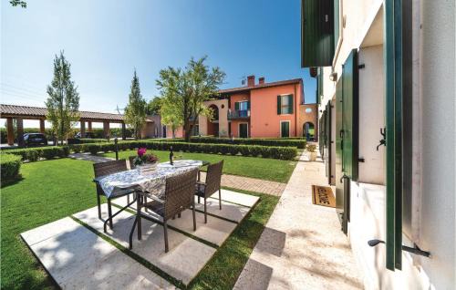 Cavaion Veronese Apartment | Delightful Casa Mary: Family-Friendly with a Pool Oasis