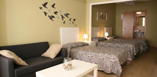 Sarria House | Discover Casa Matías: Family-Friendly & Accessible Retreat