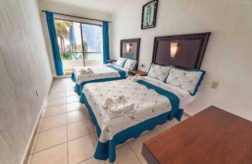 Matanchen Villa | Beachfront Bliss at Casa Matanchen with Ocean Views