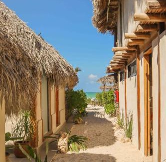 El Cuyo Hotel | Beachfront Bliss at Casa Mate Cabañas El Cuyo