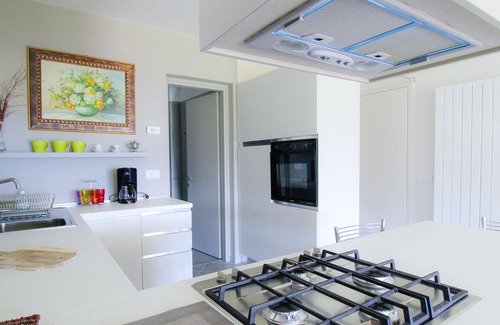 Musso Apartment | Casa Mathilda: Relax by the Pool with Ocean Views