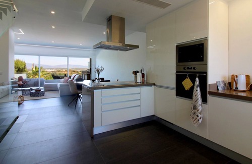 Parchal House | Casa Mathilde: Breathtaking Views with Private Pool