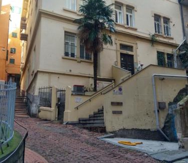 Maddalena Apartment | Discover Casa Maura - Steps from History and Family-Friendly