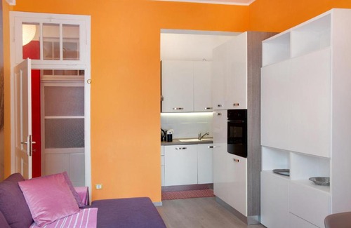 Colonno Apartment | Oceanfront Retreat at Casa Mauro with Child-Friendly Perks