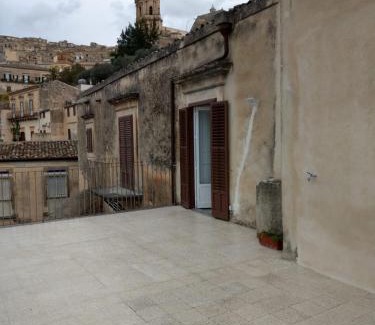 Modica House | Exceptional Casa Mavì: Child-Friendly Retreat Awaits