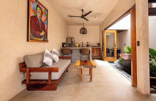 Los Tamarindos Apartment | Unforgettable Stays at Casa Mava with Oceanfront Views