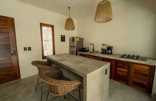Los Tamarindos Apartment | Unforgettable Stays at Casa Mava with Oceanfront Views