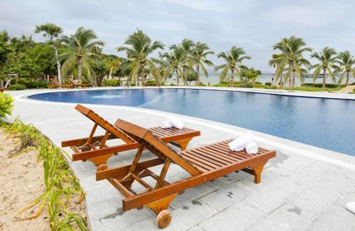 Ninh Hai Hotel | Beachfront Bliss at Casa Maya Hotel with Ocean Views