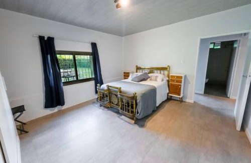 Vistalba House | Pet-Friendly Casa Mayqa Vistalba with Pool and Kitchen