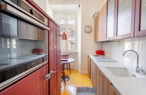 Salario Apartment | Casa Medina, Charme in 5 min From Villa Borghese