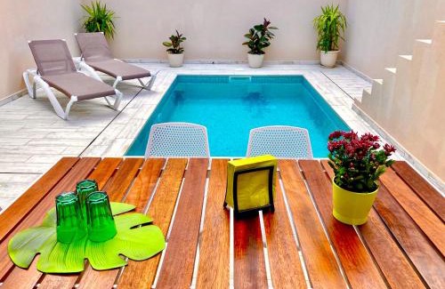 Palamos House | Beautiful Casa Mediterránea with Private Pool & Ocean Views