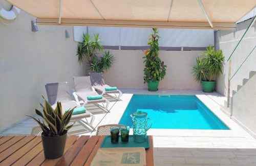 Palamos House | Beautiful Casa Mediterránea with Private Pool & Ocean Views