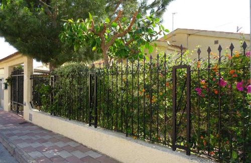 San Fulgencio House | Cozy Casa Mediterráneo with Ocean Views & Pet-Friendly Stays