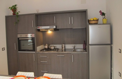 Mattinata House | Casa Melograno spacious and modern three-room apartment in olive grove near the sea