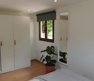 Moreira do Castelo House | Casa Mendes Lopes: Oceanfront Escape with Pool & Kids’ Fun