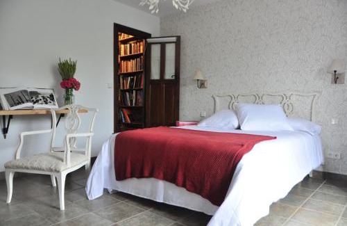 Hondarribia House | Oceanfront Bliss at CASA MENDILORE: Rated 9.5/10