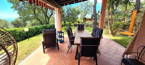 Merea House | Pet-Friendly Casa Merea 16: Rated 8/10 for Family Fun