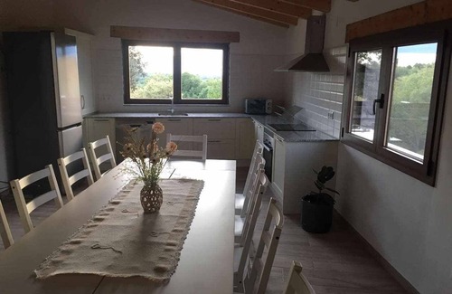 Pujalt House | Experience Casa Mestres - La Botiga: 10/10 Guest Rated Retreat