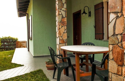 Pieve House | Pet-Friendly Casa Mezzema: Rated 10/10 by Guests
