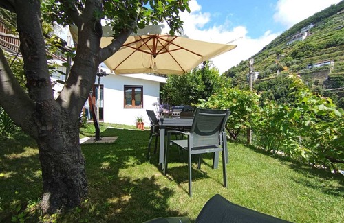 Scala Apartment | Casa Mia, Confortevole, Pratica, Nella Natura con Piscina e Vasca Idromassaggio