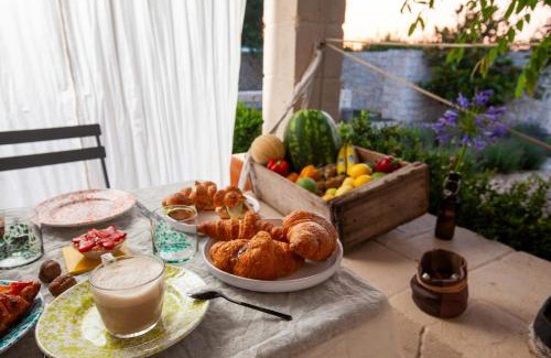 Conversano House | Relax at Casa Mia in Puglia: Pet-Friendly Oceanfront Retreat