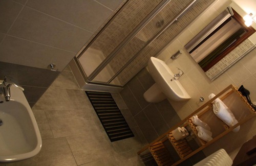 Trento Old Town Bed & Breakfast | Self Check-In at B&B Mia: Family-Friendly with Spa & Breakfast