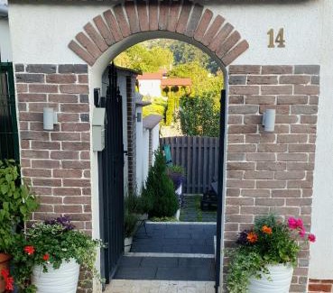 Resita House | Pet-Friendly Retreat at Casa Mica Resita - Guest Rated 9.9