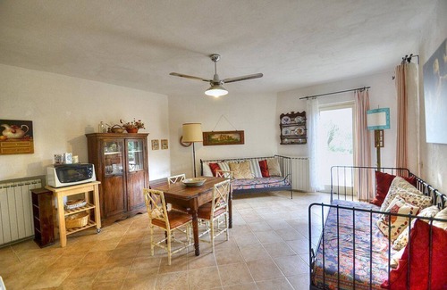 Montalto di Castro House | Casa Micaela B: Relaxing Villa Apartment with Beautiful Garden