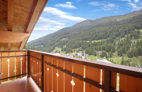 Santa Caterina Valfurva Apartment | Casa Michela Mansarda: Family and Pet Friendly Retreat