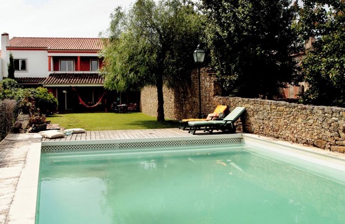 Carvalhal Villa | Experience Casa Mil Cores with Oceanfront Serenity