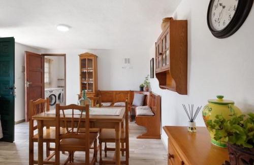 Las Tricias House | Guest Rated: Casa Mimí - Child-Friendly Retreat