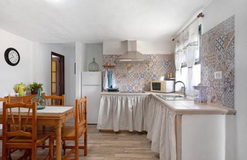 Las Tricias House | Guest Rated: Casa Mimí - Child-Friendly Retreat
