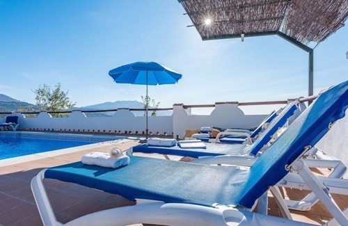 Periana Villa | Casa Mina Periana: Top-Rated Retreat with Private Pool & Spa