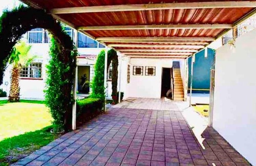Cuautla House | Relax and Unwind at Casa Mirenik - Pet Friendly Paradise