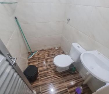 Comercial Norte Apartment | Relaxing Casa with Pool, 10/10 Rated & Close to Airport
