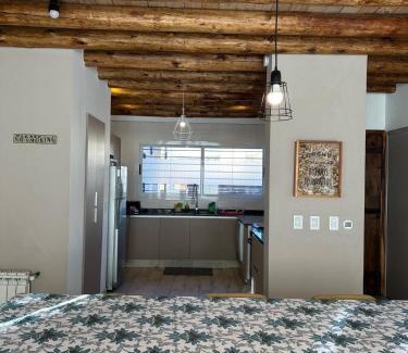 Lujan de Cuyo Apartment | Casa moderna con pileta