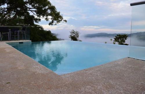 Altos del Maria House | Modern Casa with Pool and Ocean Views in Altos del María