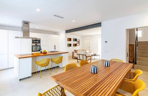 Port d'Andraitx House | Modern Ocean View Retreat in Port Andratx for Families