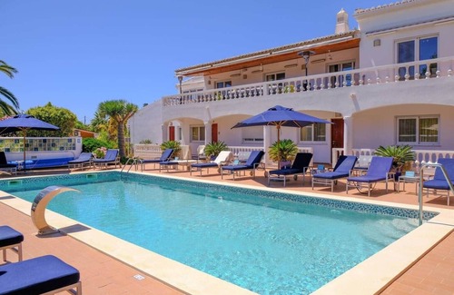 Funchal Apartment | Explore Casa Monte Cristo - Plum Apartment with Oceanfront Bliss