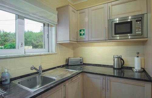 Funchal Apartment | Top-Rated Casa Monte Cristo Lemon Apartment with Ocean View