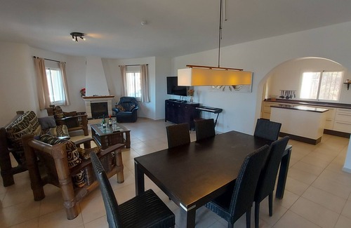 Rio Velez Villa | Casa Monte Roefie Villa with Private Pool & Scenic Views