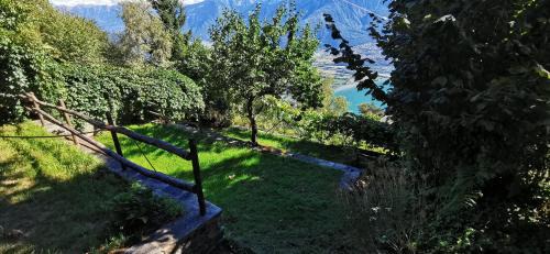 Montemezzo Apartment | Relax at Casa Montilago: Pet-Friendly with Ocean Views