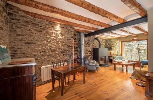 Aiguabella House | Discover Casa Mora Vall Fosca: Family-Friendly Getaway